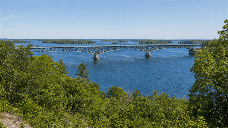 Scenic preview from Bridge Overlook